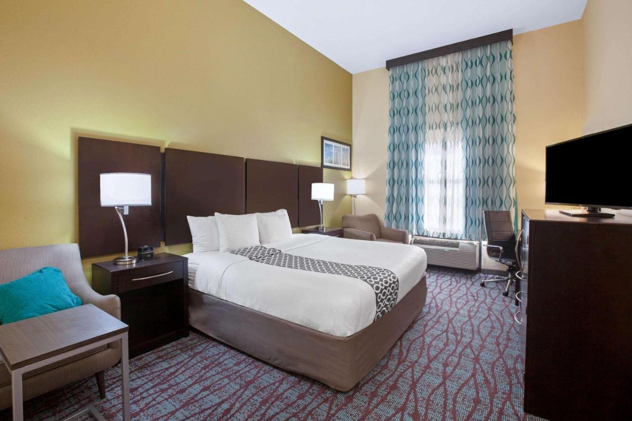 La Quinta By Wyndham Pasadena North Hotell Eksteriør bilde